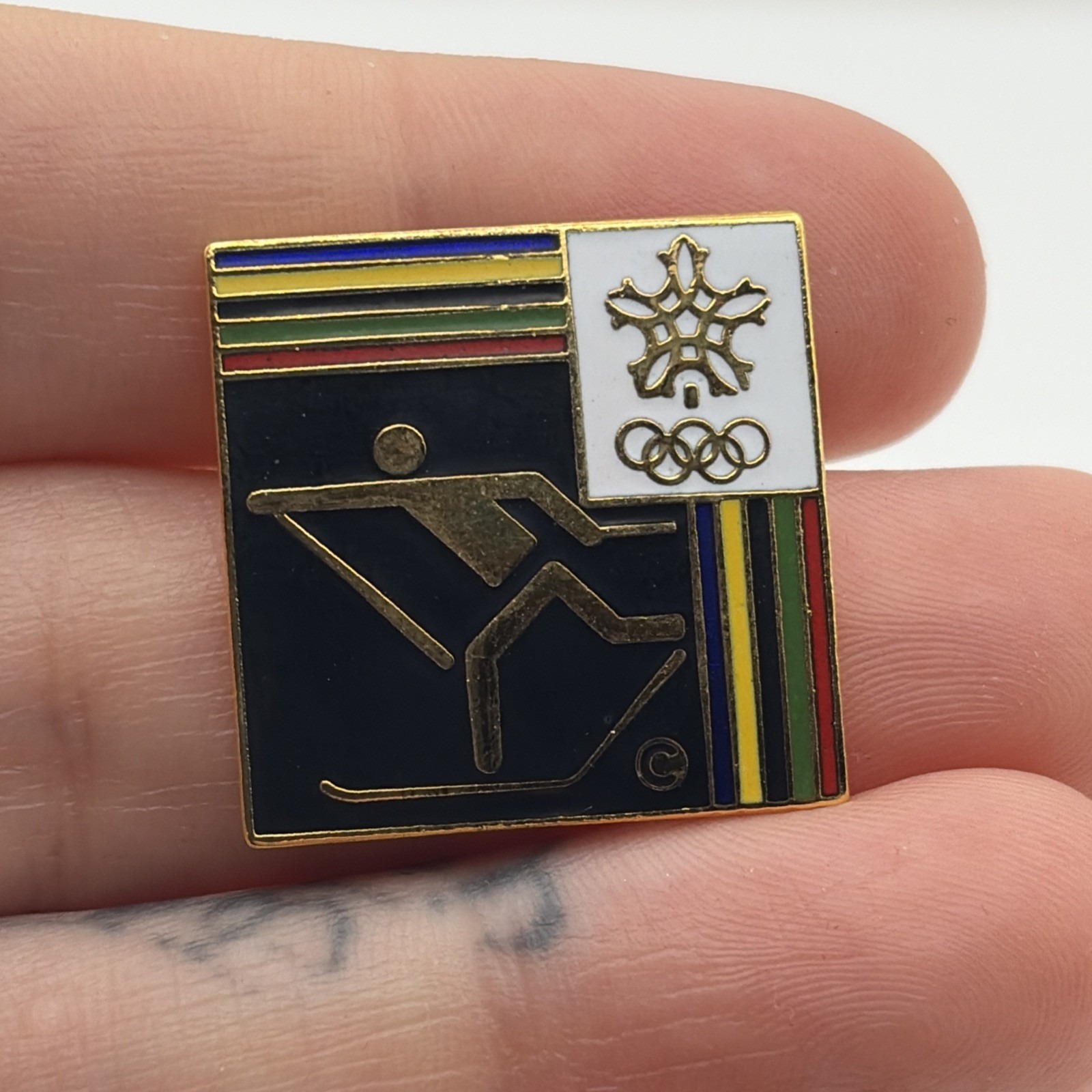 1988 Calgary Winter Olympics Cross Country Skiing Event Lapel Hat Pin